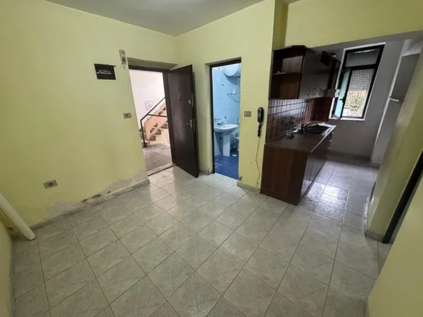 Tirane, shes apartament 1+1+Aneks+Ballkon Kati 0, 58 m² 115.000 € (Rr. Naim Frasheri te Mozaiku)