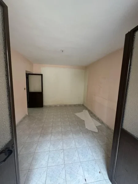 Tirane, shes apartament 1+1+Aneks+Ballkon Kati 0, 58 m² 115.000 € (Rr. Naim Frasheri te Mozaiku)