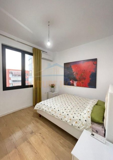 Tirane, jepet me qera apartament 2+1+Ballkon Kati 10, 85 m² 900 € (Kompleksi Delijorgji)