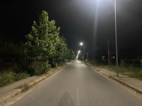 Tirane, shitet truall , 4.400 m² 660.000 € (AUTOSTRADA TR-DR)