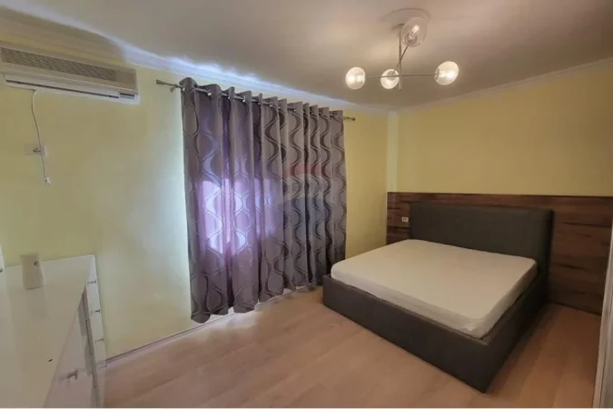 Tirane, jepet me qera apartament 1+1 Kati 2, 55 m² 500 € (Rruga Bardhyl)