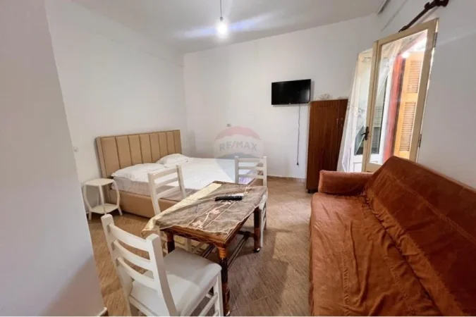 Vlore, jepet me qera Vile ne plazh 3 Katshe , 147 m² 1.200 € (Plazhi Vjeter)