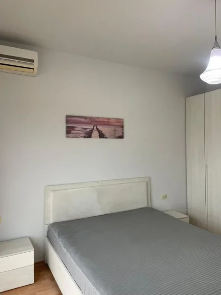 Tirane, jepet me qera apartament 2+1+Ballkon Kati 6, 100 m² 500 € (Rruga 5 Maj , Concord Center)