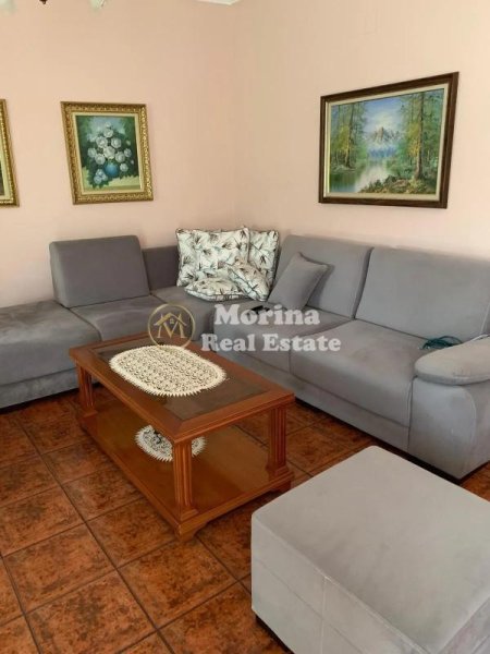 Tirane, jepet me qera apartament 1+1 Kati 2, 80 m² 450 € (Rruga e Dibres-Selvia)