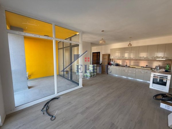 Tirane, jepet me qera apartament 2+1+Ballkon Kati 2, 123 m² 550 € (Fundi i Bulevardit te Ri)