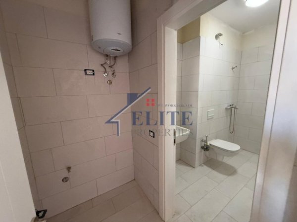 Tirane, jepet me qera apartament 2+1+Ballkon Kati 2, 123 m² 550 € (Fundi i Bulevardit te Ri)