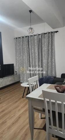 Tirane, jepet me qera garsonier Kati 1, 42 m² 350 € (Ali Demi-Rezidenca Kaimi)