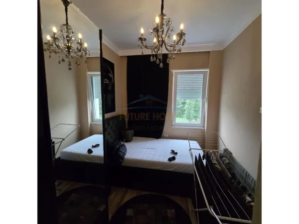 Tirane, shes 2+1+Ballkon Kati 1, 94 m² 330.000 € (TEG)