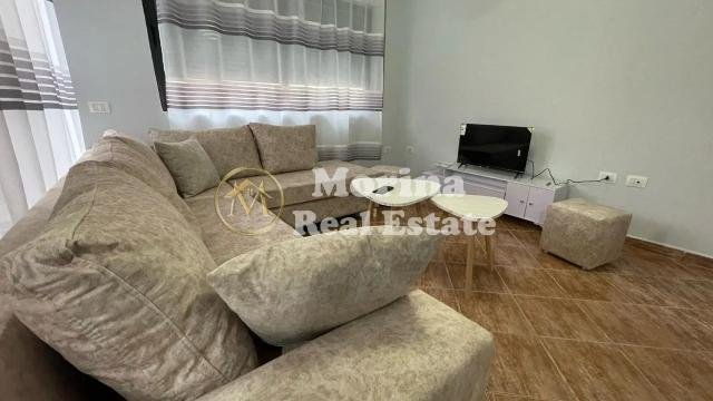 Tirane, jepet me qera apartament 1+1 Kati 3, 65 m² 350 € (Fresku)