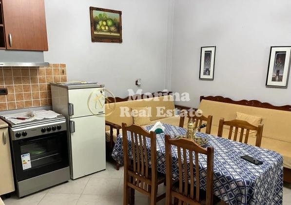Tirane, jepet me qera apartament 2+1 Kati 1, 90 m² 500 € (Qender)
