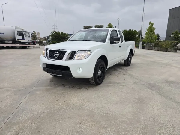 Pick-Up Nissan Navara 2.5 TDCI 4x4 KLIMA Gjermania 6-Marsha Nafte,  188.000 km 11.500 €