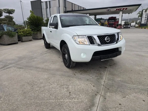 Pick-Up Nissan Navara 2.5 TDCI 4x4 KLIMA Gjermania 6-Marsha Nafte,  188.000 km 11.500 €