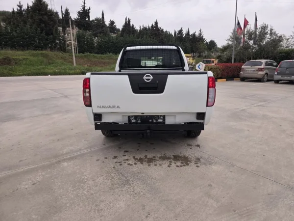 Pick-Up Nissan Navara 2.5 TDCI 4x4 KLIMA Gjermania 6-Marsha Nafte,  188.000 km 11.500 €
