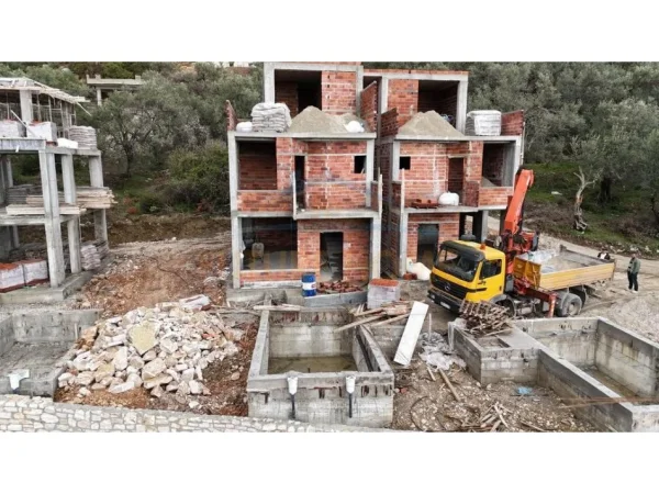 Borsh, shes Vile 3+1+Ballkon , 300 m² 585.000 € (Borsh)