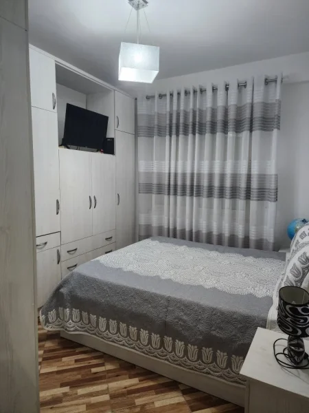 Tirane, shitet apartament 1+1+Aneks+Ballkon Kati 4, 66 m² 110.000 € (Bedri Karapici)