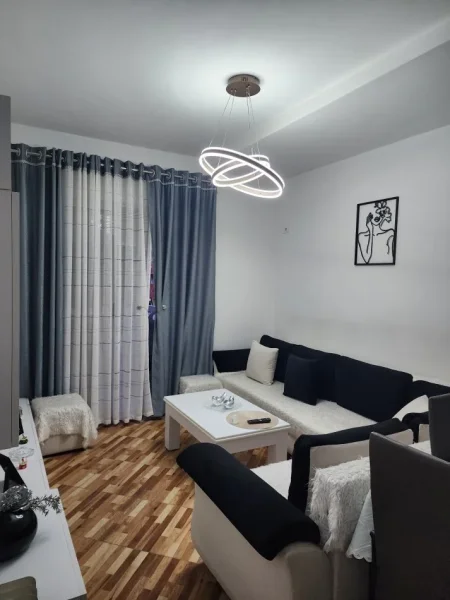 Tirane, shitet apartament 1+1+Aneks+Ballkon Kati 4, 66 m² 110.000 € (Bedri Karapici)
