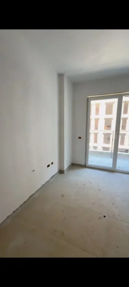 Tirane, shitet apartament 1+1+Ballkon Kati 3, 53 m² 66.000 € (Tek QTU)