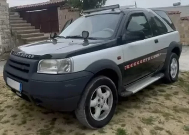 Tirane, shitet SUV | Fuoristrad | Xhip Land Rover Freelander Nafte, jeshile automatik Kondicioner 399 km 2.500 €