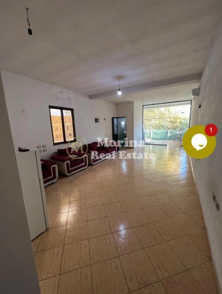 Tirane, jepet me qera shtepi 1+1 Kati 2, 100 m² 350 € (Kinostudio)