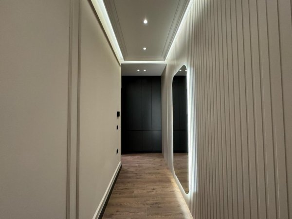 Tirane, jepet me qera apartament 1+1+Aneks+Ballkon Kati 3, 78 m² 1.000 € (Kompleksi Delijorgji)