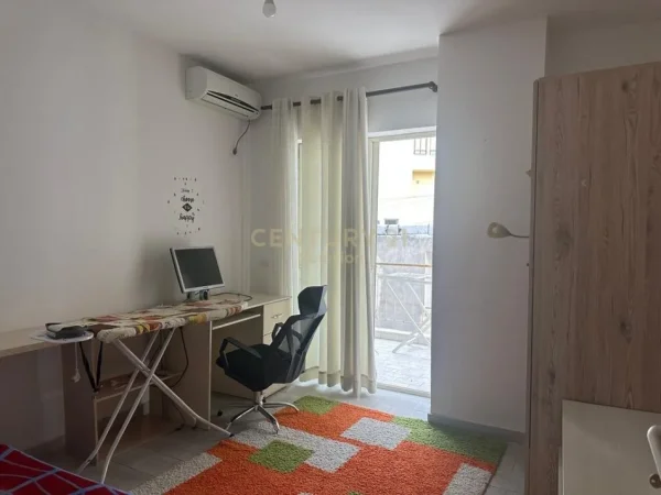 Tirane, jap me qera apartament 2+1+Ballkon , 100 m² 560 € (KOPSHTI ZOOLOGJIK)