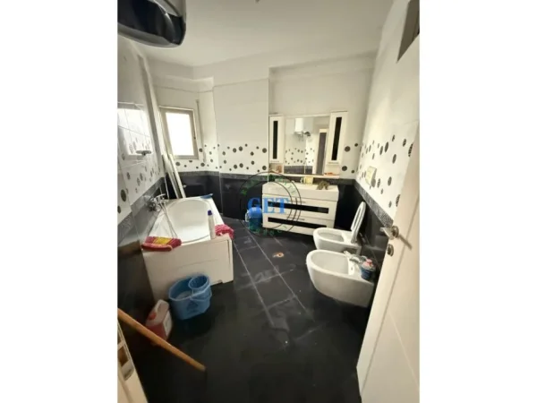 Durres, shitet apartament 2+1+Aneks+Ballkon Kati 3, 116 m² 155.000 € (Shitet Super, Apartament 2+1+2, Qender, Durres!)