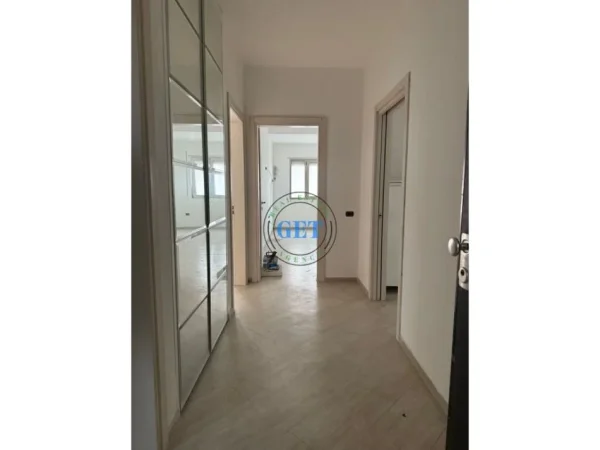 Durres, shitet apartament 2+1+Aneks+Ballkon Kati 3, 116 m² 155.000 € (Shitet Super, Apartament 2+1+2, Qender, Durres!)