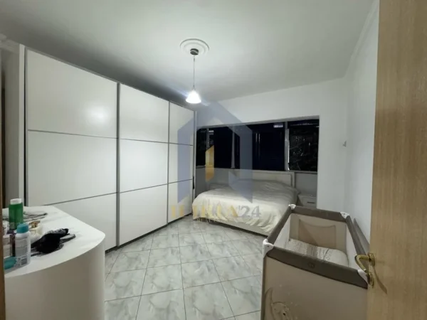 Tirane, shes 3+1+Ballkon Kati 1, 130 m² 134.000 € (Laprake)