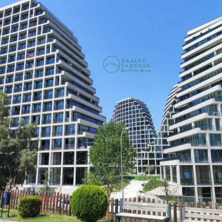 Tirane, shitet apartament 3+1+Ballkon Kati 3, 187 m² 550.000 € (Lake View Residence)