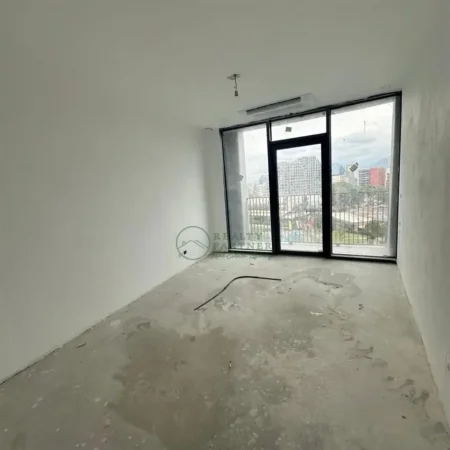 Tirane, shitet apartament 3+1+Ballkon Kati 3, 187 m² 550.000 € (Lake View Residence)