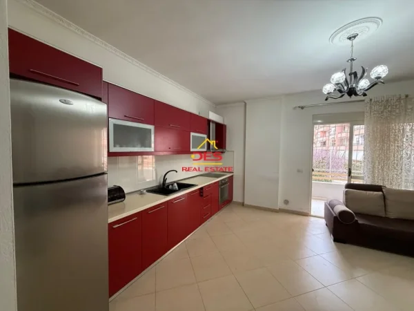 Vlore, shitet apartament 2+1+Ballkon Kati 2, 102 m² 160.000 € (Rruga Gjergj Arianiti)