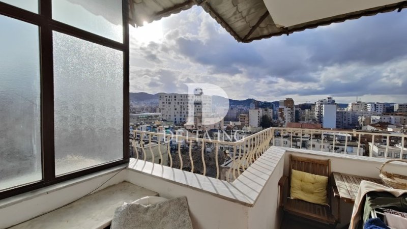 Tirane, jepet me qera apartament 2+1 Kati 9, 90 m² 750 € (Myslym Shyri)