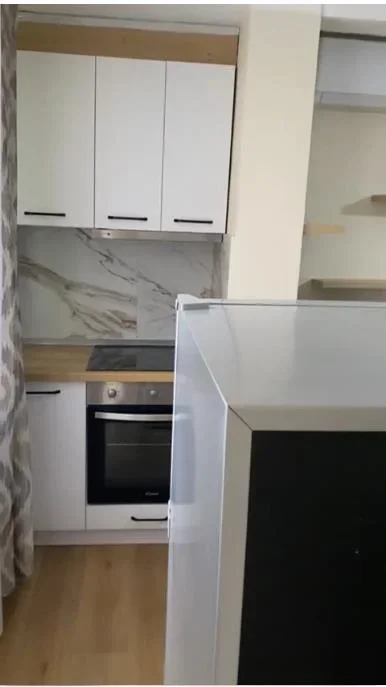 Tirane, jepet me qera apartament 1+1+Aneks+Ballkon Kati 1, 65 m² 500 € (Rruga e Kosovareve)