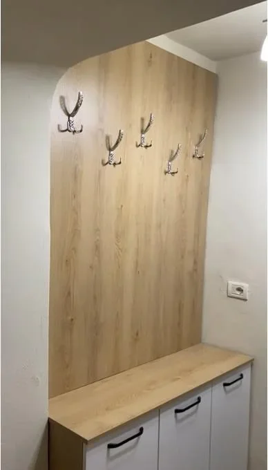 Tirane, jepet me qera apartament 1+1+Aneks+Ballkon Kati 1, 65 m² 500 € (Rruga e Kosovareve)