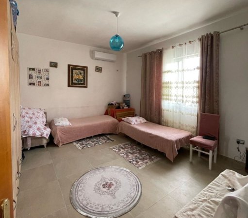 Tirane, shitet shtepi 2+1 Kati 1, 90 m² 125.000 € (babrru,tirana)