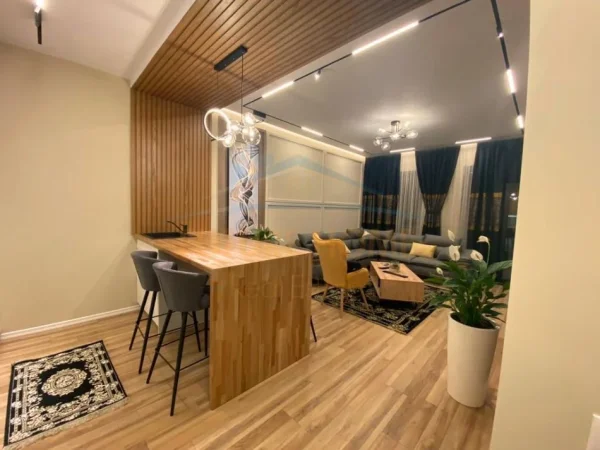 Qera, Apartament Luksoz 1+1, SQUARE 21, Tiranë