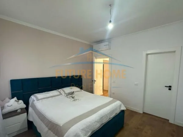 Qira, Apartament 2+1+2, Rruga Fuat Toptani, prane Rruges se Elbasanit