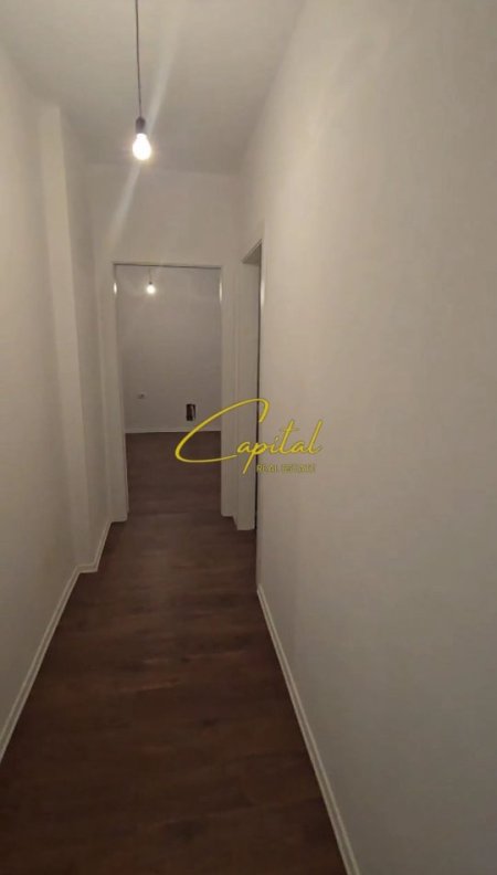 Tirane, jepet me qera zyre Kati 3, 100 m² 900 € (PAZARI I RI)