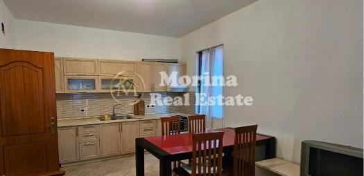 Tirane, jepet me qera shtepi 2+1 Kati 3, 120 m² 450 € (Pallati me Shigjeta)