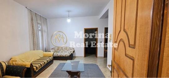 Tirane, jepet me qera shtepi 2+1 Kati 3, 120 m² 450 € (Pallati me Shigjeta)