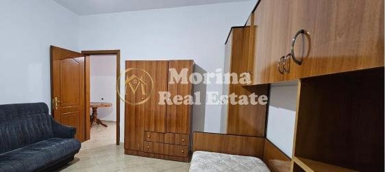Tirane, jepet me qera shtepi 2+1 Kati 3, 120 m² 450 € (Pallati me Shigjeta)