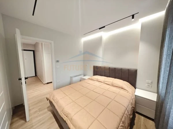 Shitet, Apartament 3+1+2, Golden Park, Tirane.