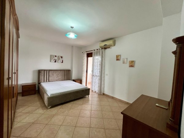Tirane, jepet me qera apartament 2+1+Ballkon Kati 6, 92 m² 600 € (Shkolla e Baletit)