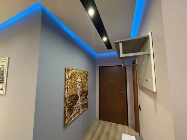 Tirane, jepet me qera apartament 2+1+Ballkon Kati 6, 107 m² 600 € (Teodor Keko)