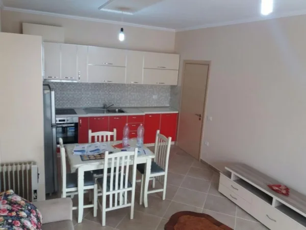 Tirane, jepet me qera apartament 1+1+Ballkon Kati 7, 60 m² 380 € (Astir tek Ozone)