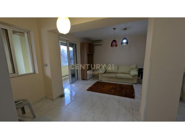 Tirane, jepet me qera apartament 1+1+Ballkon Kati 1, 430 €