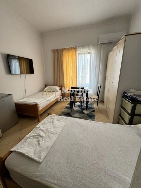 Tirane, jepet me qera garsonier Kati 5, 40 m² 280 € (Rruga 5 Maji)