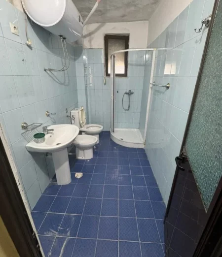 Tirane, shitet apartament 1+1+Ballkon Kati 1, 66 m² 115.000 € (Mozaiku tiranes)