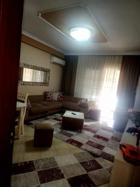 Tirane, shitet apartament 1+1+Ballkon Kati 2, 70 m² 100.000 € (rruga sokrat miho)