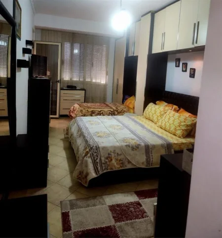 Tirane, shitet apartament 1+1+Ballkon Kati 2, 70 m² 100.000 € (rruga sokrat miho)